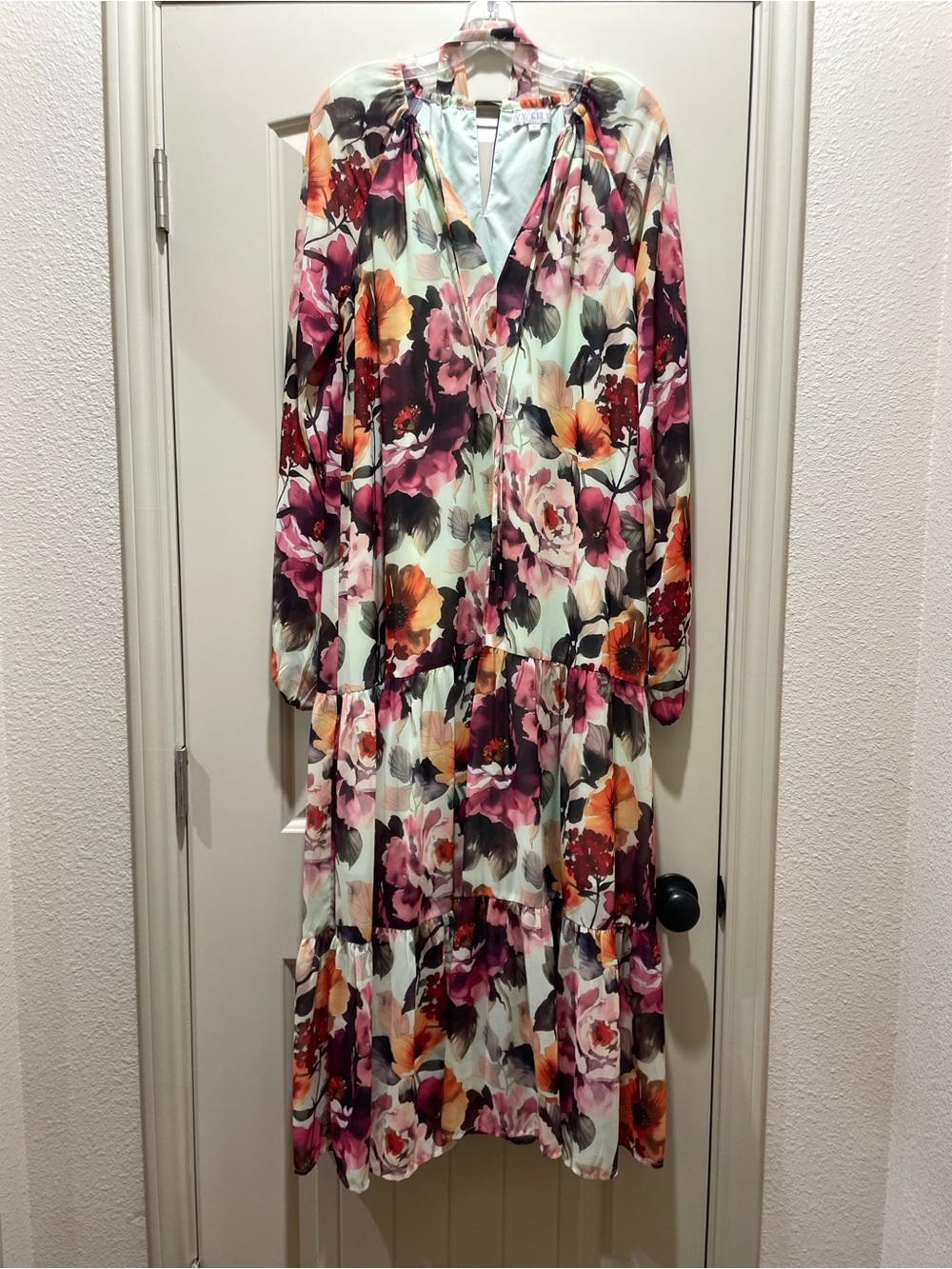 Ivy City Co Imogen Maxi Dress - Pink & Orange Floral